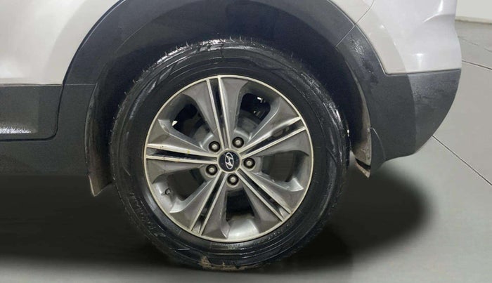 2016 Hyundai Creta SX PLUS AT 1.6 PETROL, Petrol, Automatic, 40,521 km, Left Rear Wheel