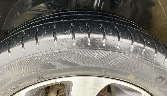 2020 Maruti Baleno ZETA PETROL 1.2, Petrol, Manual, 55,583 km, Left Front Tyre Tread