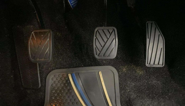 2020 Maruti Baleno ZETA PETROL 1.2, Petrol, Manual, 55,583 km, Pedals
