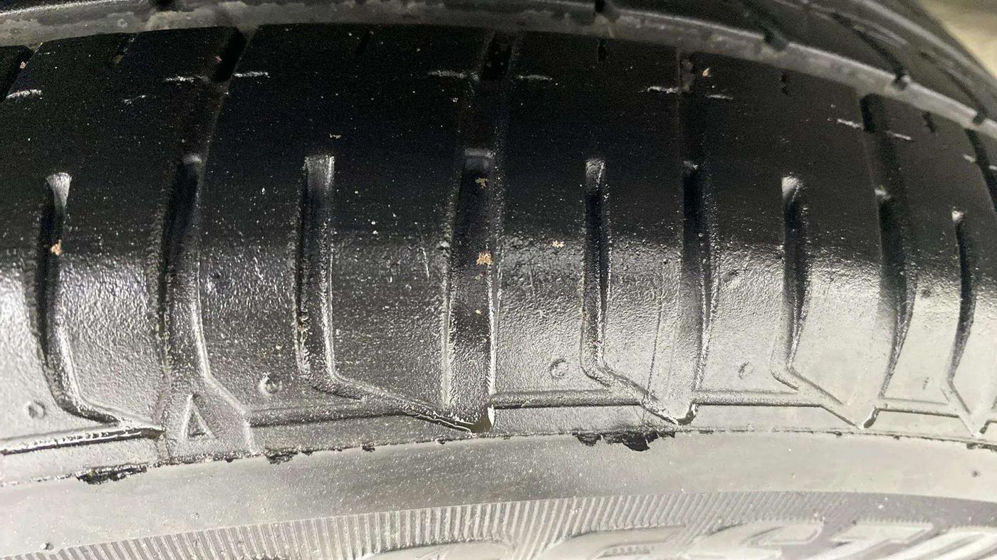 2020 Tata Tiago XZ PETROL, Petrol, Manual, 26,983 km, Right Front Tyre Tread