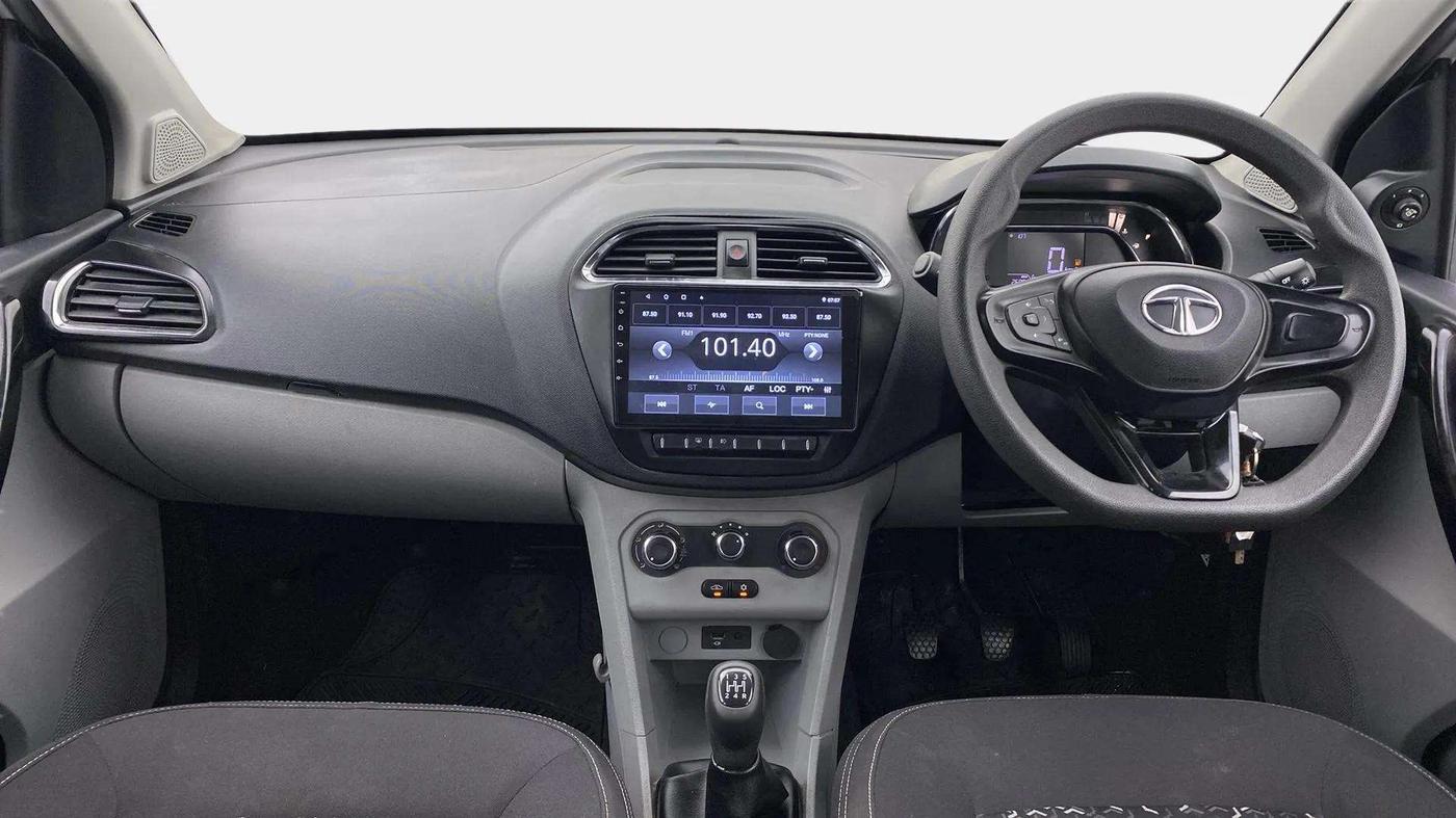 2020 Tata Tiago XZ PETROL, Petrol, Manual, 26,983 km, Dashboard