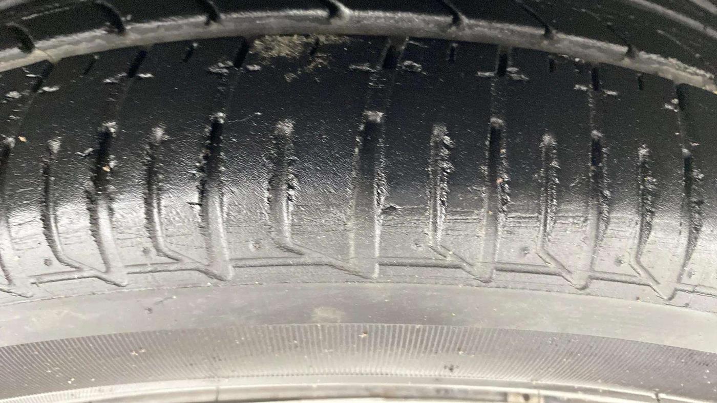 2020 Tata Tiago XZ PETROL, Petrol, Manual, 26,983 km, Right Rear Tyre Tread