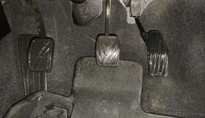 2023 Maruti Baleno SIGMA PETROL 1.2, Petrol, Manual, 9,469 km, Pedals