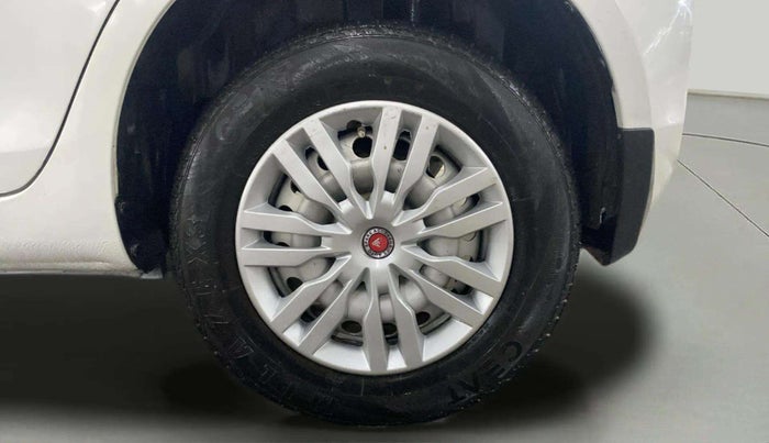 2015 Maruti Swift LXI, Petrol, Manual, 94,518 km, Left Rear Wheel