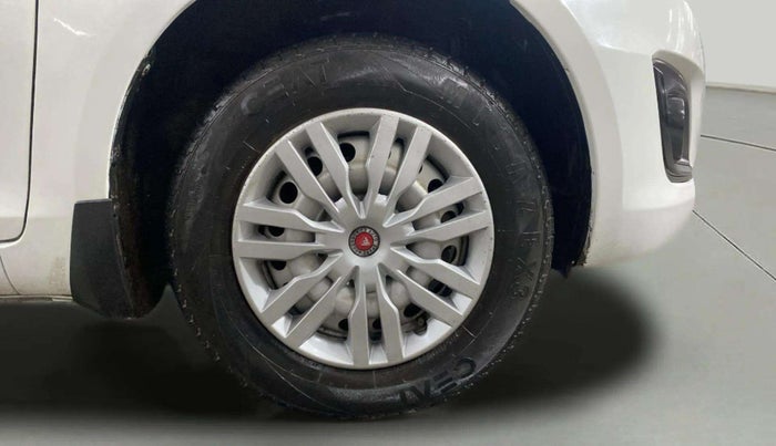 2015 Maruti Swift LXI, Petrol, Manual, 94,518 km, Right Front Wheel