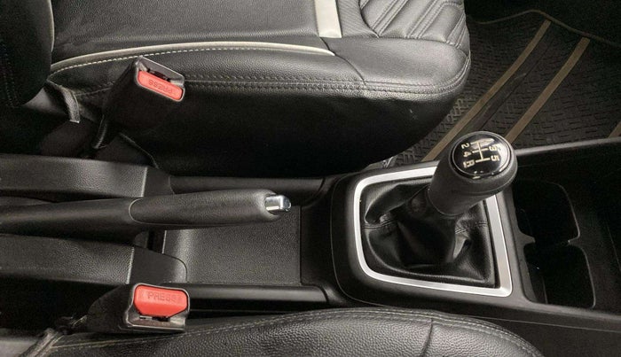 2021 Maruti Swift ZXI, Petrol, Manual, 62,634 km, Gear Lever