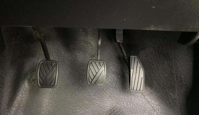 2021 Maruti Swift ZXI, Petrol, Manual, 62,634 km, Pedals