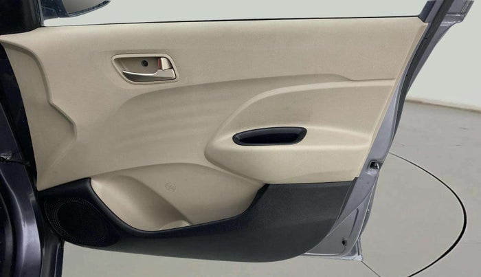 2018 Hyundai NEW SANTRO ASTA MT, Petrol, Manual, 38,853 km, Driver Side Door Panels Control