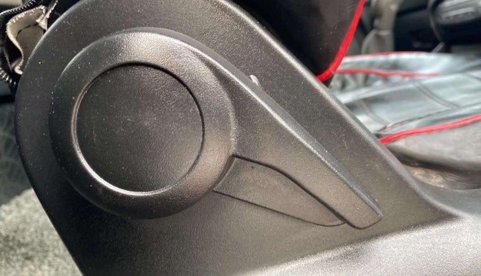 2022 Tata PUNCH PURE MT, Petrol, Manual, 29,199 km, Driver Side Adjustment Panel
