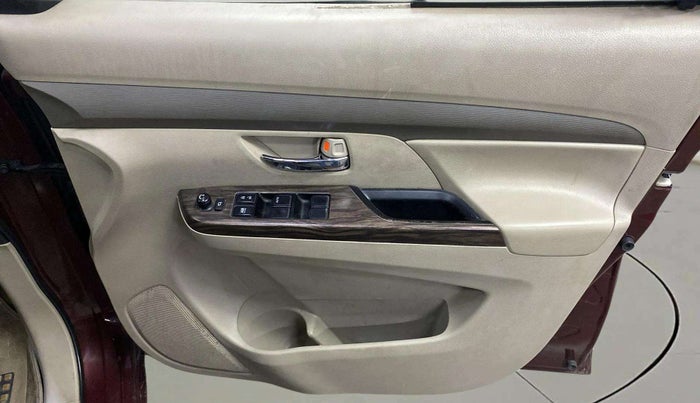 2019 Maruti Ertiga VXI SHVS, Petrol, Manual, 67,414 km, Driver Side Door Panels Control