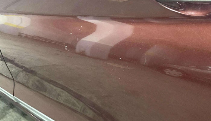 2019 Maruti Ertiga VXI SHVS, Petrol, Manual, 67,414 km, Rear left door - Minor scratches