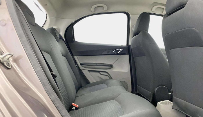 2017 Tata Tiago XZA PETROL, Petrol, Automatic, 80,359 km, Right Side Rear Door Cabin