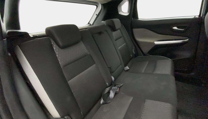 2022 Nissan MAGNITE XV TURBO CVT, Petrol, Automatic, 42,468 km, Right Side Rear Door Cabin