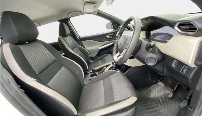 2022 Nissan MAGNITE XV TURBO CVT, Petrol, Automatic, 42,468 km, Right Side Front Door Cabin
