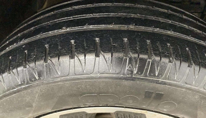2021 Toyota URBAN CRUISER PREMIUM GRADE AT DUAL TONE, Petrol, Automatic, 36,745 km, Right Front Tyre Tread