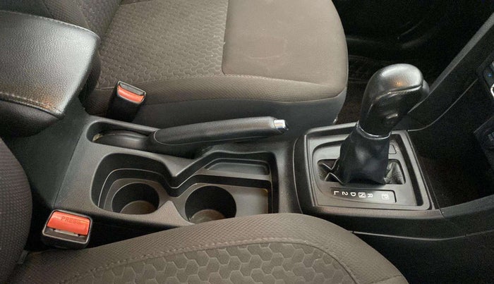 2021 Toyota URBAN CRUISER PREMIUM GRADE AT DUAL TONE, Petrol, Automatic, 36,745 km, Gear Lever