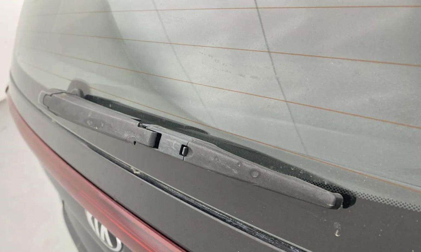 2020 KIA SONET GTX PLUS 1.5 AT, Diesel, Automatic, 38,623 km, Rear Wiper