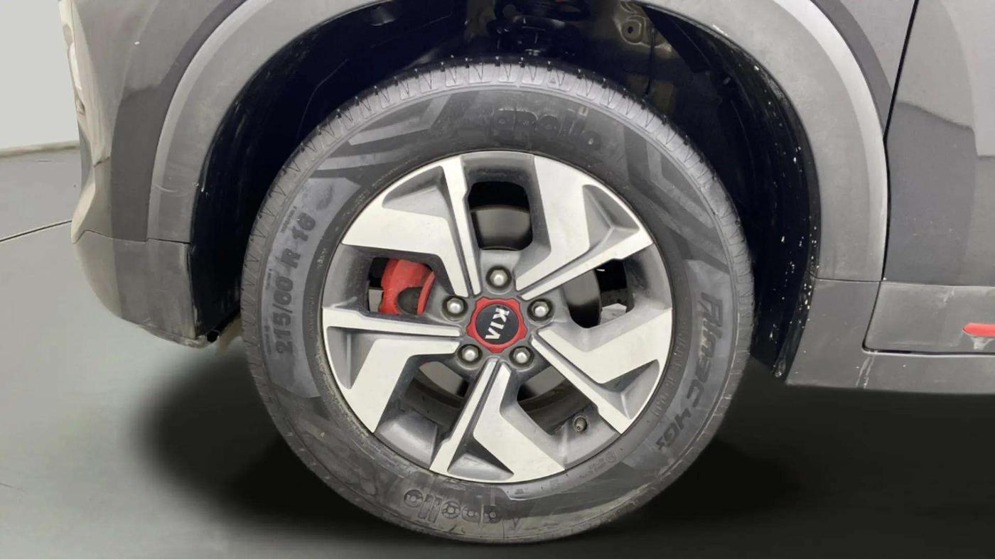 2020 KIA SONET GTX PLUS 1.5 AT, Diesel, Automatic, 38,623 km, Left Front Wheel
