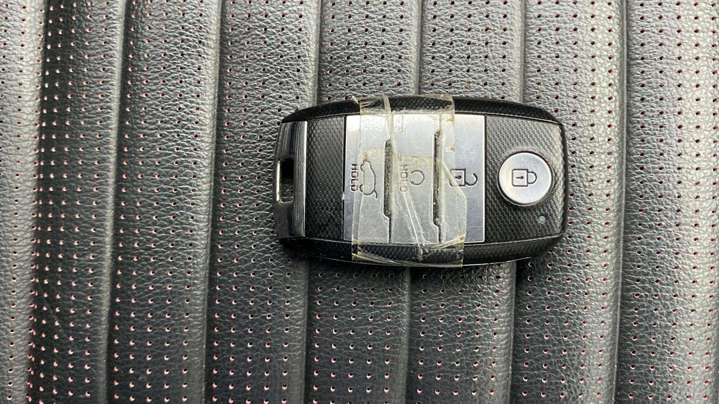 2020 KIA SONET GTX PLUS 1.5 AT, Diesel, Automatic, 38,623 km, Key Close Up