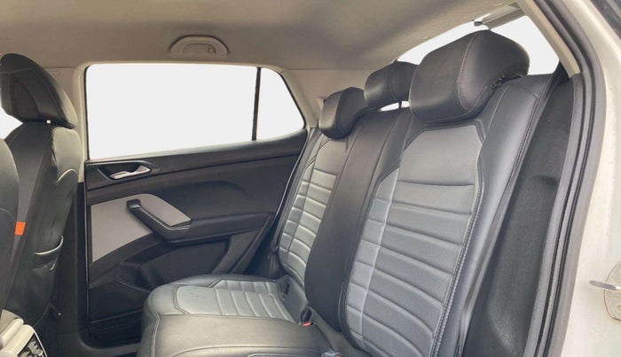 2021 Skoda KUSHAQ AMBITION 1.0L TSI MT, Petrol, Manual, 39,931 km, Right Side Rear Door Cabin