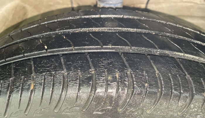 2022 Maruti S PRESSO VXI+, Petrol, Manual, 28,279 km, Right Front Tyre Tread