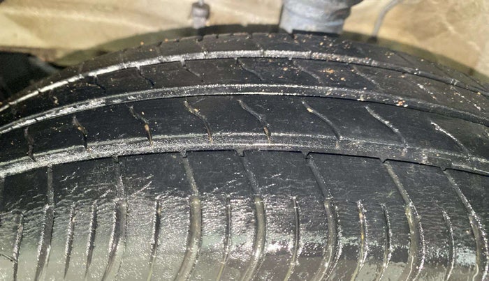 2022 Maruti S PRESSO VXI+, Petrol, Manual, 28,279 km, Left Front Tyre Tread