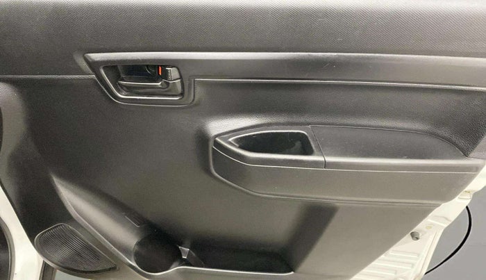 2022 Maruti S PRESSO VXI+, Petrol, Manual, 28,279 km, Driver Side Door Panels Control