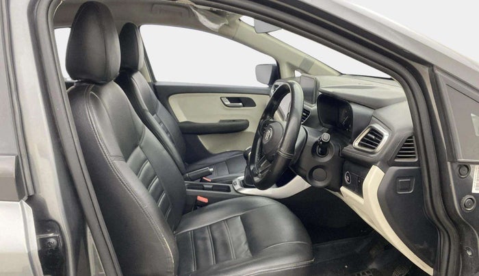 2022 Tata ALTROZ XZ PETROL, Petrol, Manual, 58,421 km, Right Side Front Door Cabin
