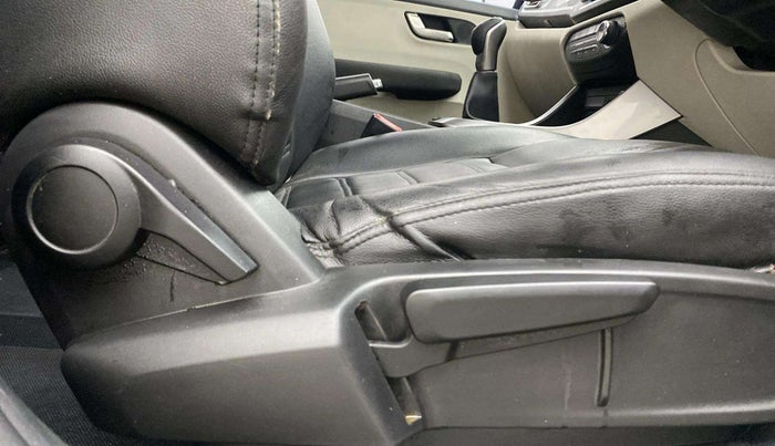 2022 Tata ALTROZ XZ PETROL, Petrol, Manual, 58,421 km, Driver Side Adjustment Panel