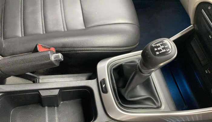 2022 Tata ALTROZ XZ PETROL, Petrol, Manual, 58,421 km, Gear Lever