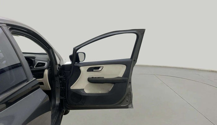 2022 Tata ALTROZ XZ PETROL, Petrol, Manual, 58,421 km, RHS Front Door