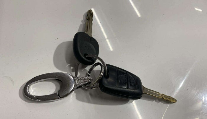 2018 Hyundai NEW SANTRO SPORTZ AMT, Petrol, Automatic, 14,417 km, Key Close Up