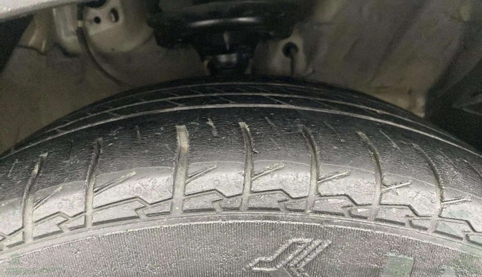 2017 Hyundai Creta SX PLUS AT 1.6 DIESEL, Diesel, Automatic, 84,591 km, Right Front Tyre Tread