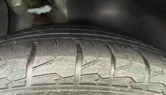 2017 Hyundai Creta SX PLUS AT 1.6 DIESEL, Diesel, Automatic, 84,591 km, Right Rear Tyre Tread
