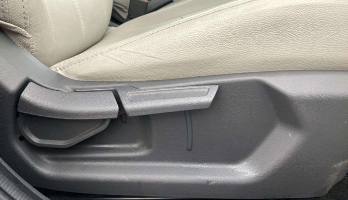 2022 Hyundai GRAND I10 NIOS SPORTZ 1.2 KAPPA VTVT, Petrol, Manual, 20,888 km, Driver Side Adjustment Panel