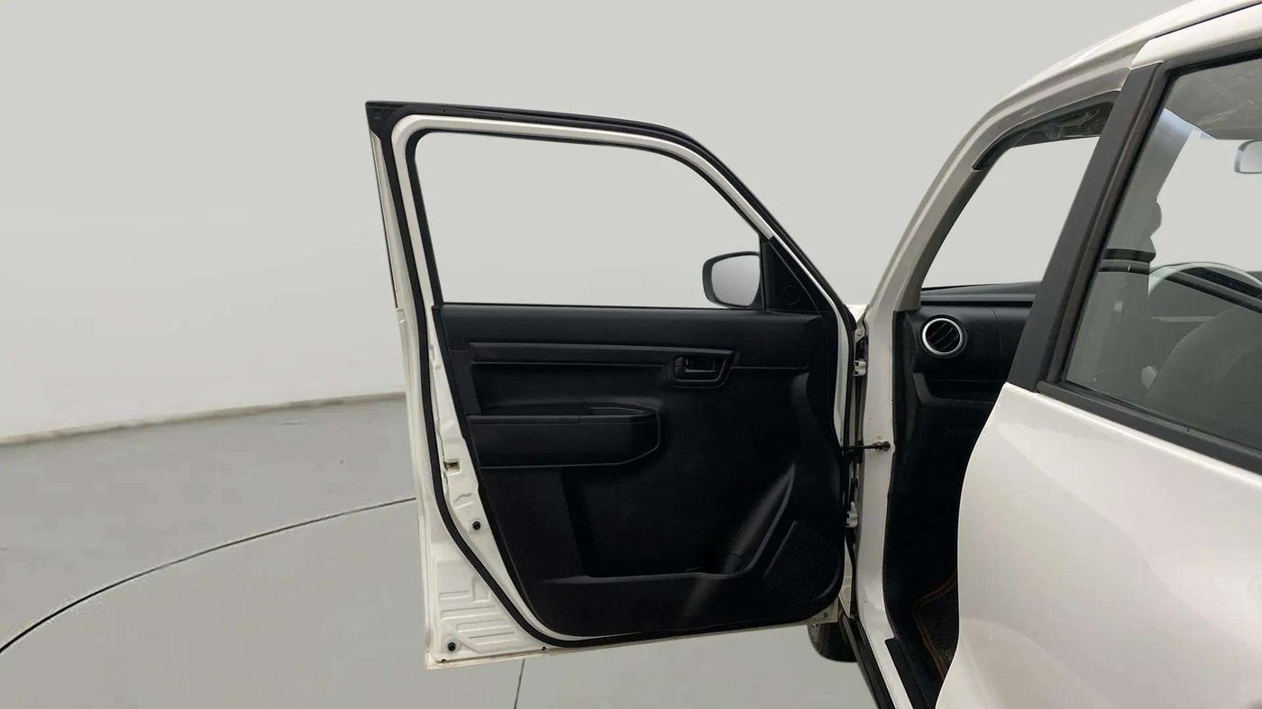 2024 Maruti S PRESSO VXI+, Petrol, Manual, 15,967 km, LHS Front Door