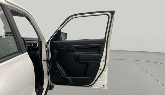2024 Maruti S PRESSO VXI+, Petrol, Manual, 15,967 km, RHS Front Door