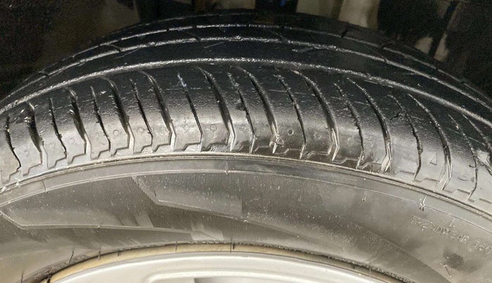 2024 Nissan MAGNITE XE, Petrol, Manual, 13,325 km, Right Front Tyre Tread