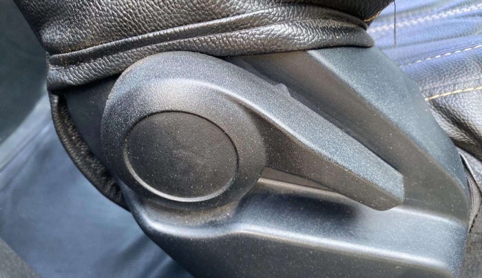 2021 Tata ALTROZ XM PLUS PETROL, Petrol, Manual, 16,730 km, Driver Side Adjustment Panel