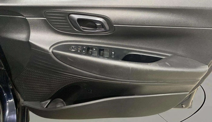 2021 Hyundai NEW I20 SPORTZ 1.2 AT, Petrol, Automatic, 70,214 km, Driver Side Door Panels Control