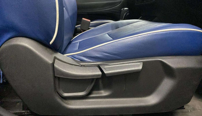 2021 Hyundai NEW I20 SPORTZ 1.2 AT, Petrol, Automatic, 70,214 km, Driver Side Adjustment Panel