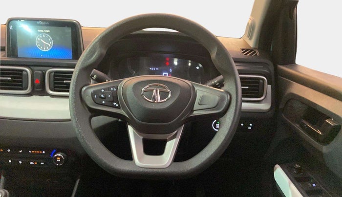 2023 Tata PUNCH ACCOMPLISHED DAZZLE SUNROOF CNG MT, CNG, Manual, 4,330 km, Steering Wheel Close Up