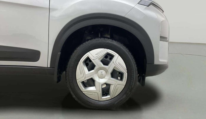 2024 Tata NEXON PURE 1.2 PETROL, Petrol, Manual, 7,233 km, Right Front Wheel