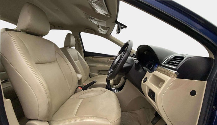 2018 Maruti Ciaz ALPHA 1.5 SHVS PETROL, Petrol, Manual, 32,241 km, Right Side Front Door Cabin