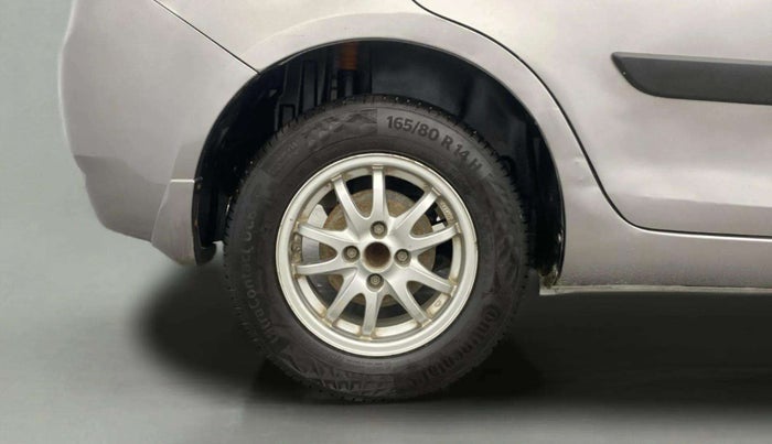 2015 Maruti Swift Dzire VXI, Petrol, Manual, 79,920 km, Right Rear Wheel