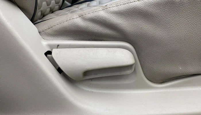 2015 Maruti Swift Dzire VXI, Petrol, Manual, 79,920 km, Driver Side Adjustment Panel