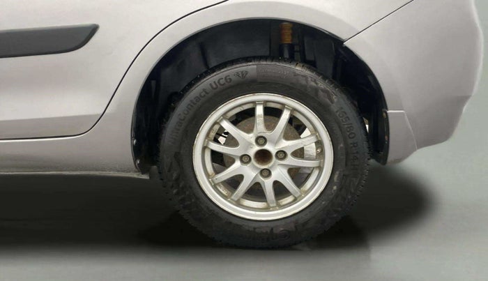 2015 Maruti Swift Dzire VXI, Petrol, Manual, 79,920 km, Left Rear Wheel