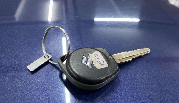 2018 Maruti Dzire VXI, Petrol, Manual, 38,310 km, Key Close Up