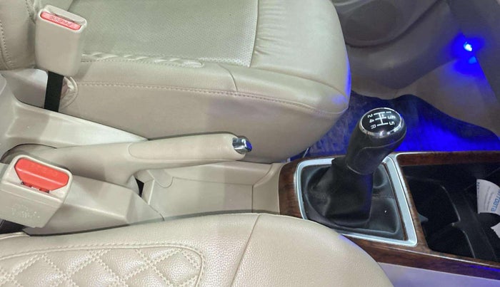 2018 Maruti Dzire VXI, Petrol, Manual, 38,310 km, Gear Lever