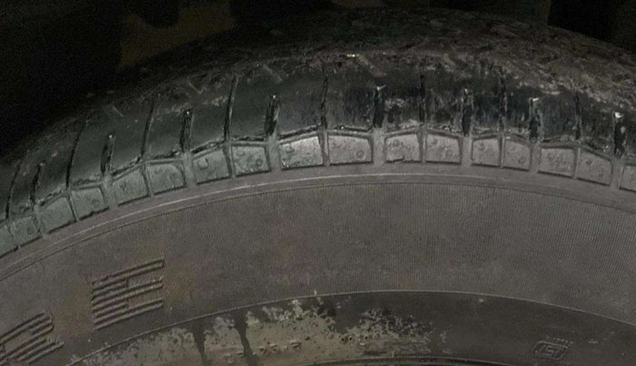 2018 Maruti Dzire VXI, Petrol, Manual, 38,310 km, Left Rear Tyre Tread